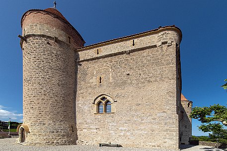 Schloss Grandson Das Schloss Grandson ist eine Burg in der waadtländischen Gemeinde Grandson am Neuenburgersee in der Schweiz.